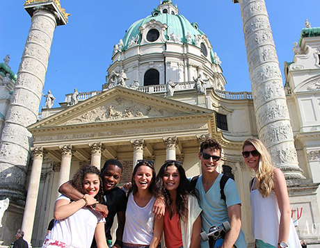 Hai la tabara in Austria!